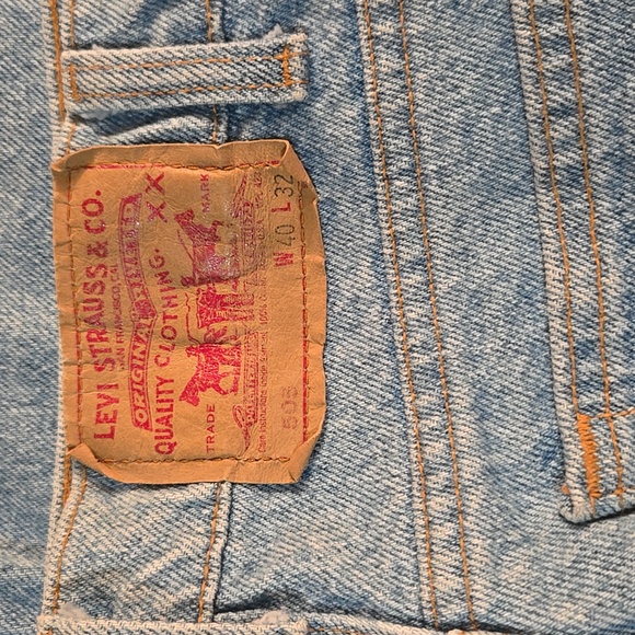 Vintage Levi red tag size W40 L32 Men's Blue Jeans 505 - Picture 4 of 6